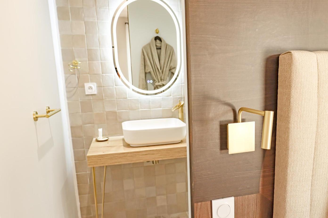 Les Gites De Laure - L'Eden Romantique, Chambres Hotes, Spa Prive, Couloir De Nage, Adults Only Malves-en-Minervois Bagian luar foto
