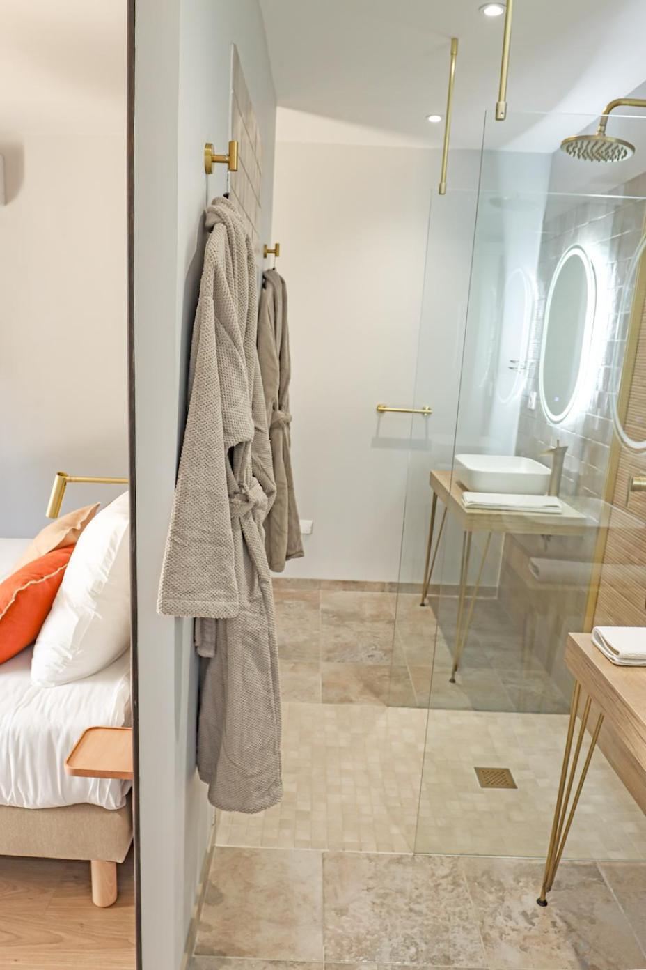 Les Gites De Laure - L'Eden Romantique, Chambres Hotes, Spa Prive, Couloir De Nage, Adults Only Malves-en-Minervois Bagian luar foto