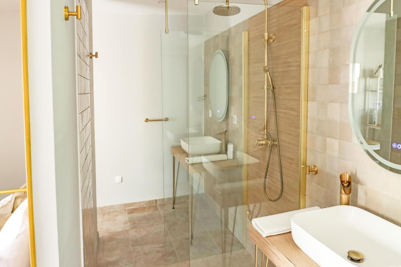 Les Gites De Laure - L'Eden Romantique, Chambres Hotes, Spa Prive, Couloir De Nage, Adults Only Malves-en-Minervois Bagian luar foto