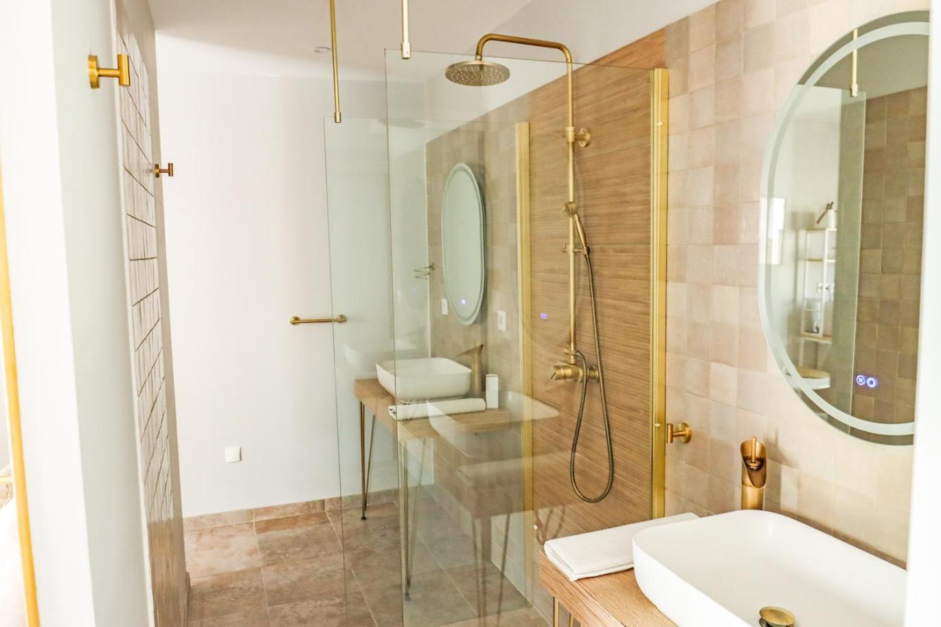 Les Gites De Laure - L'Eden Romantique, Chambres Hotes, Spa Prive, Couloir De Nage, Adults Only Malves-en-Minervois Bagian luar foto