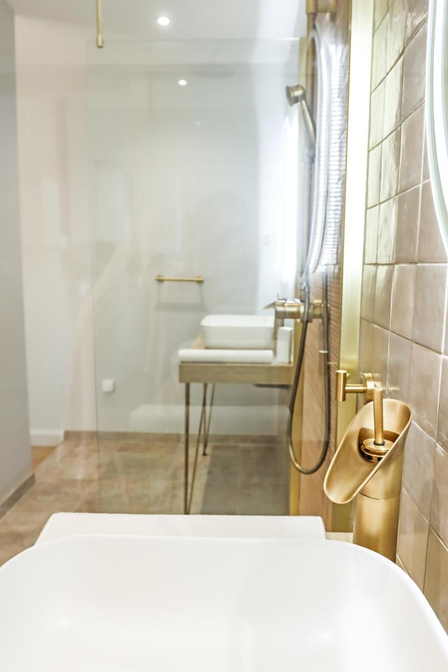 Les Gites De Laure - L'Eden Romantique, Chambres Hotes, Spa Prive, Couloir De Nage, Adults Only Malves-en-Minervois Bagian luar foto