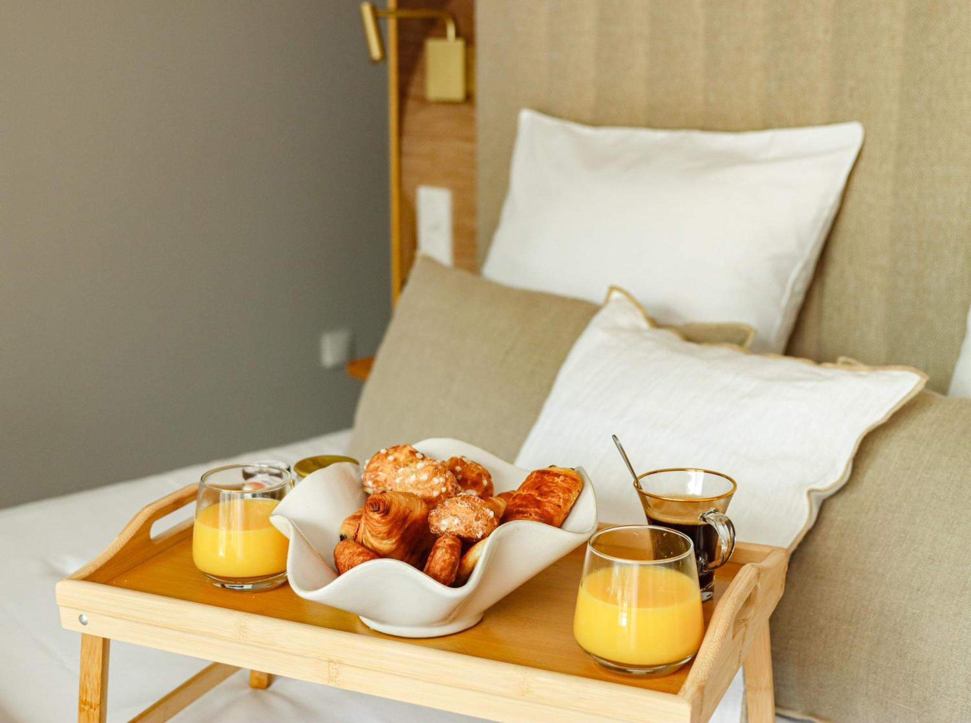 Les Gites De Laure - L'Eden Romantique, Chambres Hotes, Spa Prive, Couloir De Nage, Adults Only Malves-en-Minervois Bagian luar foto