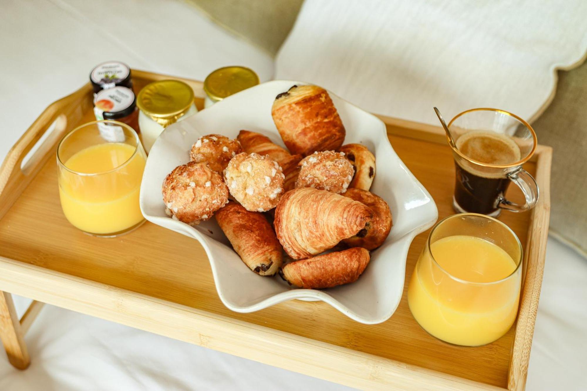 Les Gites De Laure - L'Eden Romantique, Chambres Hotes, Spa Prive, Couloir De Nage, Adults Only Malves-en-Minervois Bagian luar foto